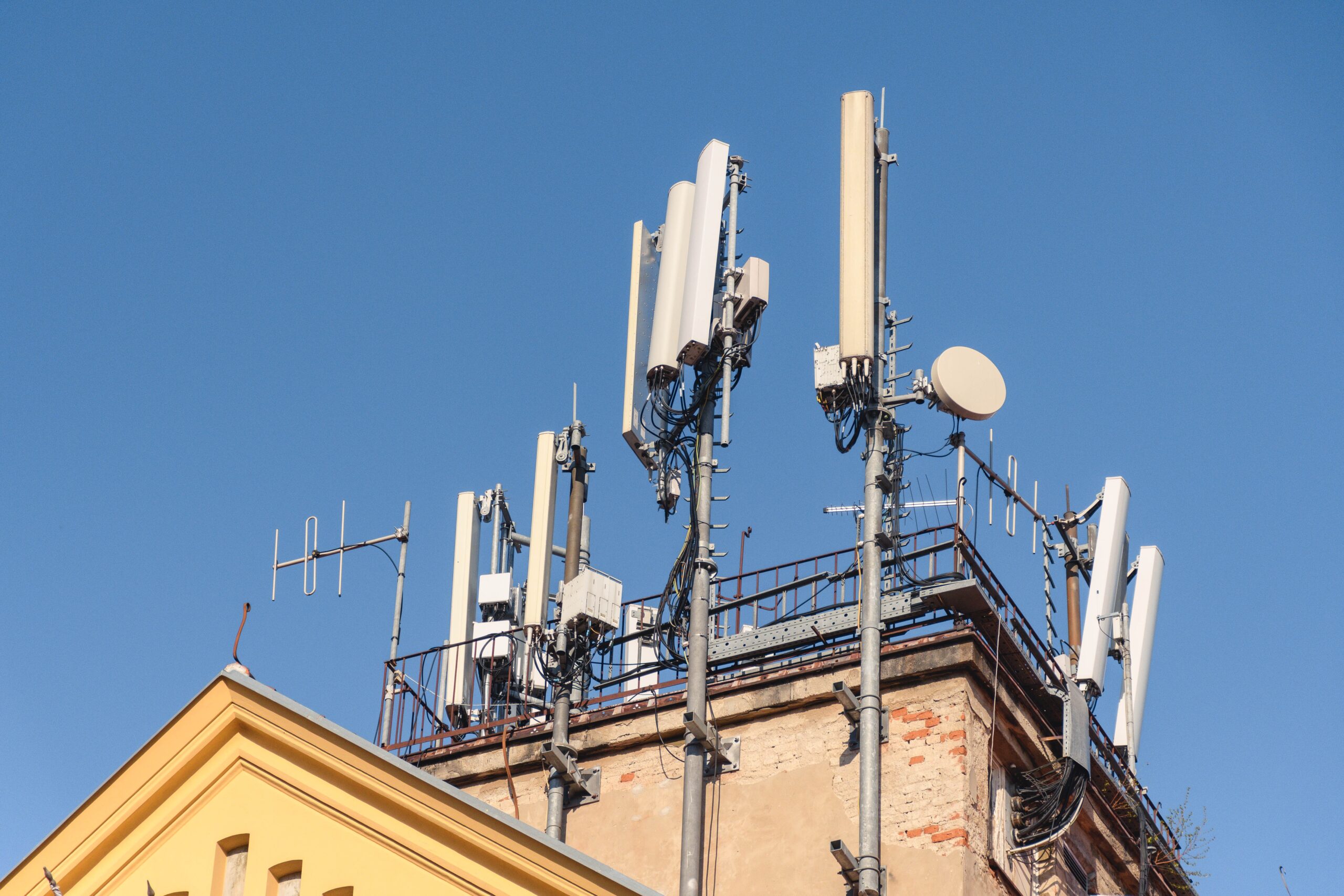 Aura tech roof top sites